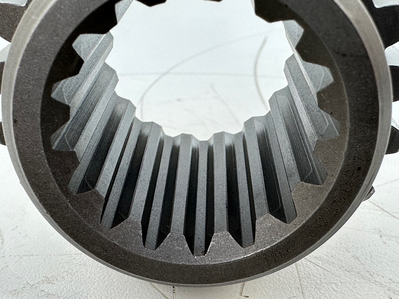 Moteur de rotation pour Pelle Liebherr Sonnenrad ID-Nr.9443067 - ID-Nr.944306703. SAT275/222 - SAT275/232 - SAT275/255. A932, A934, E932, P932, P934, R932, R934B, R934 C, R944 C T, R944 C TUN. #944306703.01#: photos 8 Moteur de rotation pour Pelle Liebherr Sonnenrad ID-Nr.9443067 - ID-Nr.944306703. SAT275/222 - SAT275/232 - SAT275/255. A932, A934, E932, P932, P934, R932, R934B, R934 C, R944 C T, R944 C TUN. #944306703.01#: photos 8