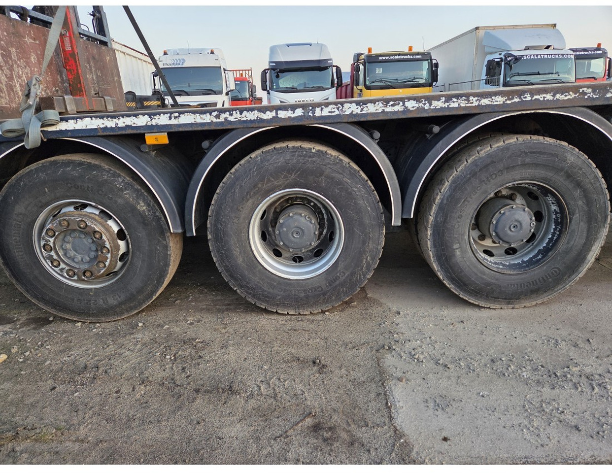 Camion plateau, Camion grue Mercedes Arocs 3240 8x4 Open Truck Crane HIAB X-HIDUO 258 E-7 7 extensions: photos 10