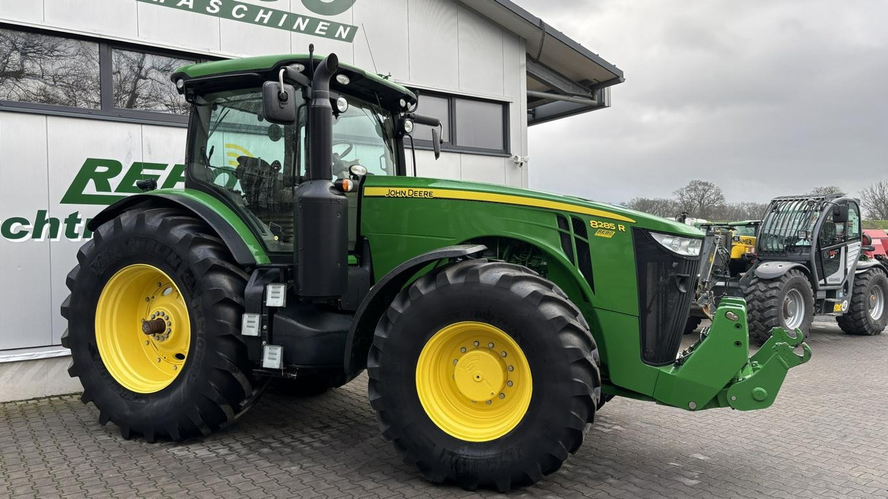 Tracteur agricole John Deere 8285R: photos 34