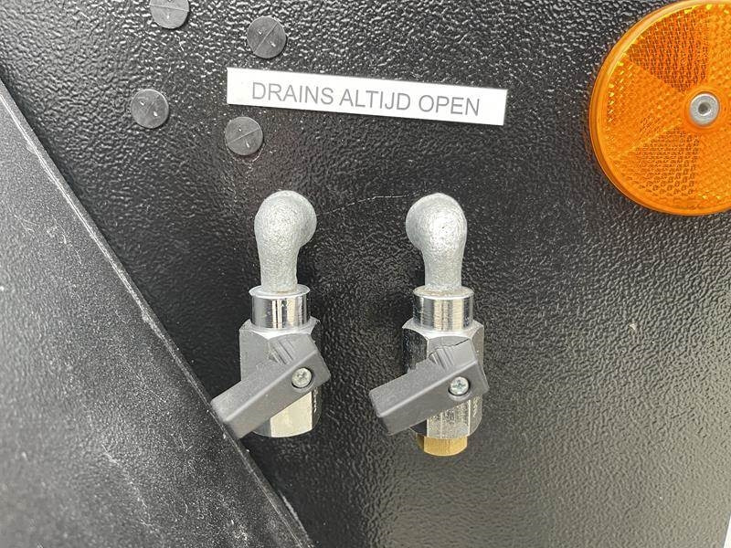 Compresseur d'air Doosan 7 / 31 E - N: photos 9 Compresseur d'air Doosan 7 / 31 E - N: photos 9