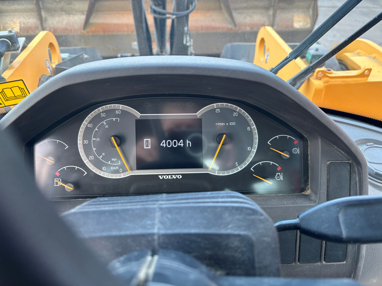 Chargeuse sur pneus VOLVO L120H: photos 19