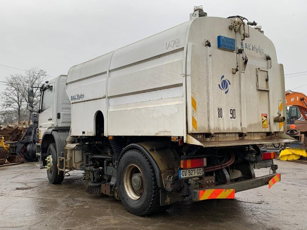 Balayeuse de voirie Mercedes-Benz Axor 1829: photos 6