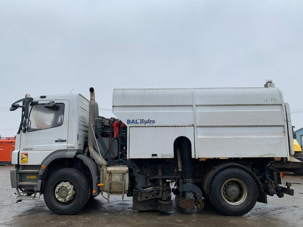 Balayeuse de voirie Mercedes-Benz Axor 1829: photos 7