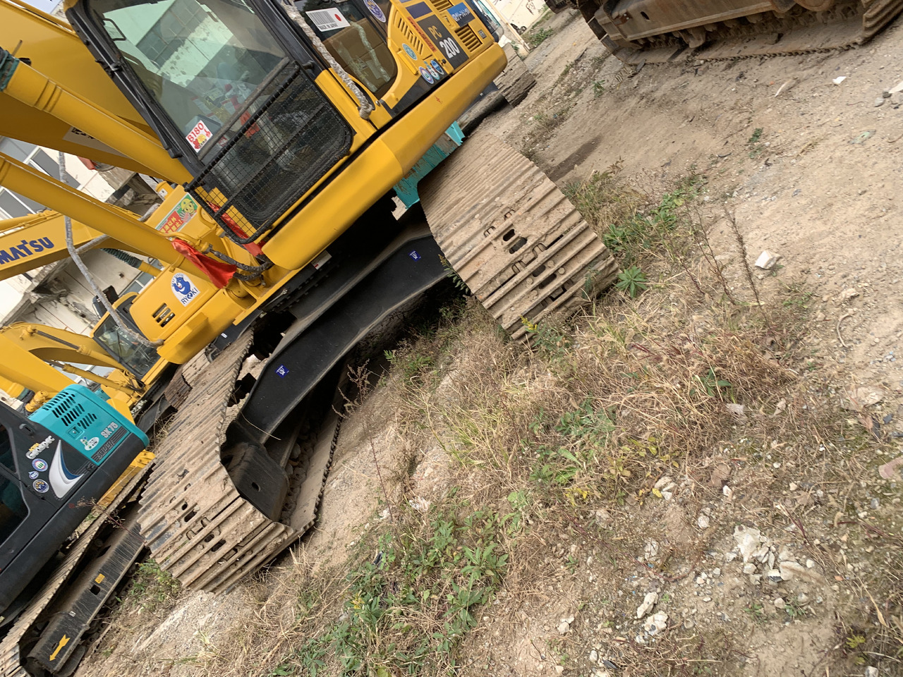 Pelle sur chenille komatsu PC200-8N1: photos 16