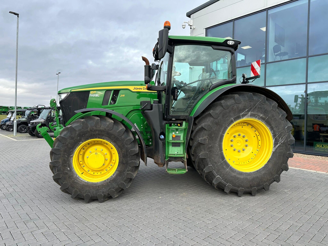 Tracteur agricole neuf John Deere 6R 215: photos 9