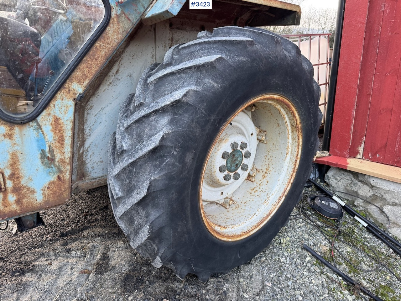 Tracteur agricole 1981 Ford 4600 w/front loader, bucket and pallet fork.: photos 27