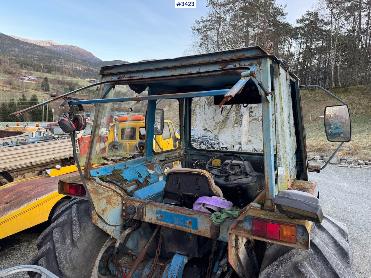 Tracteur agricole 1981 Ford 4600 w/front loader, bucket and pallet fork.: photos 11