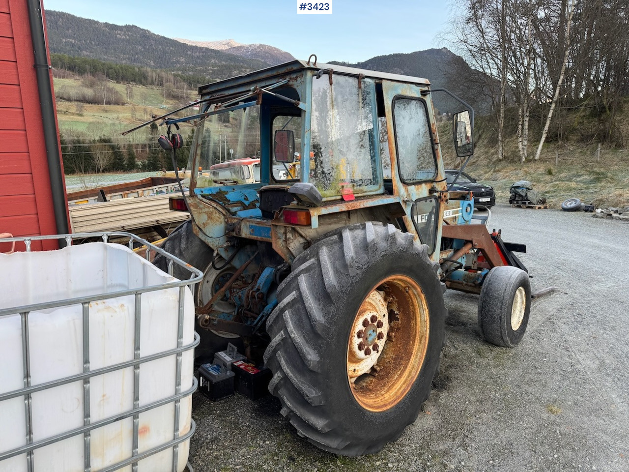 Tracteur agricole 1981 Ford 4600 w/front loader, bucket and pallet fork.: photos 10