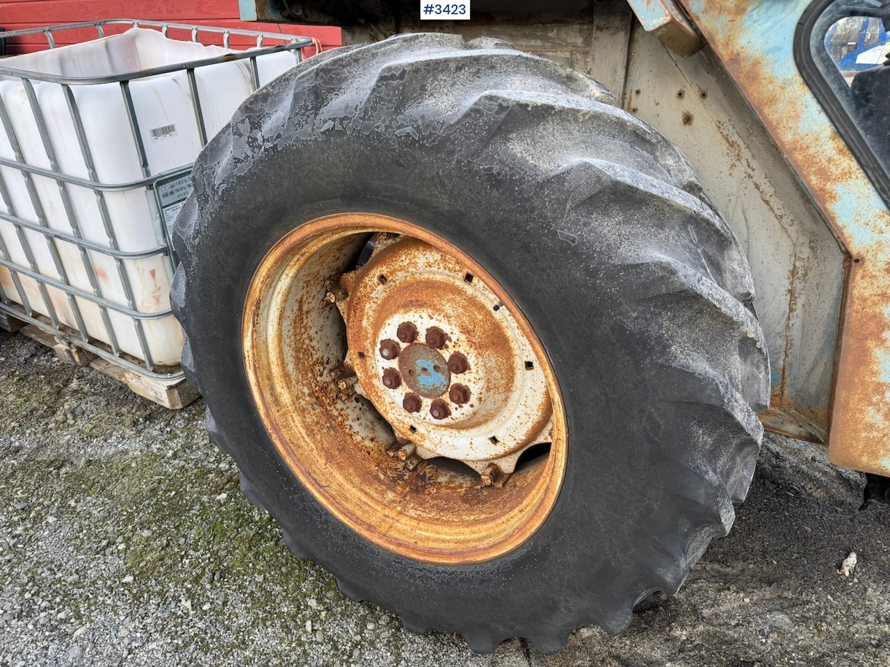 Tracteur agricole 1981 Ford 4600 w/front loader, bucket and pallet fork.: photos 23