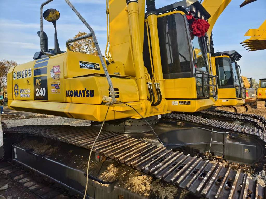 Komatsu PC 240 LC-8 — crédit-bail Komatsu PC 240 LC-8: photos 10