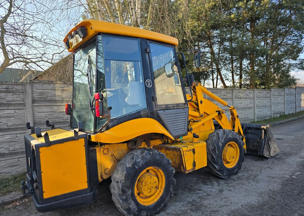 Chargeuse sur pneus JCB: photos 10