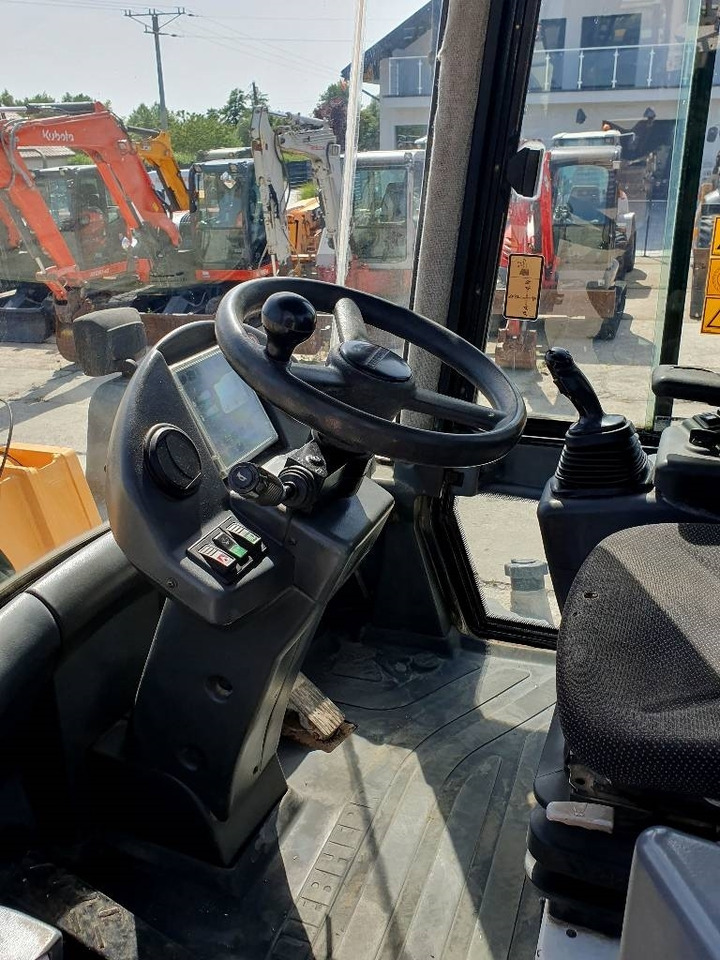 Chargeuse sur pneus Liebherr L 538: photos 17