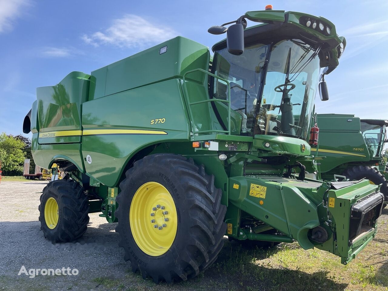 Moissonneuse-batteuse neuf John Deere S770 - new, demo machine!: photos 11