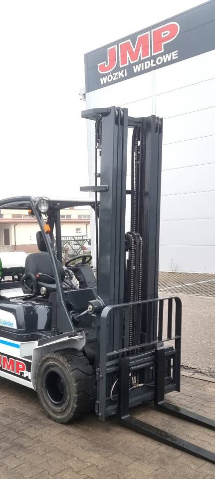 Chariot élévateur à gaz UniCarriers U1D2A25LQ DX25: photos 6