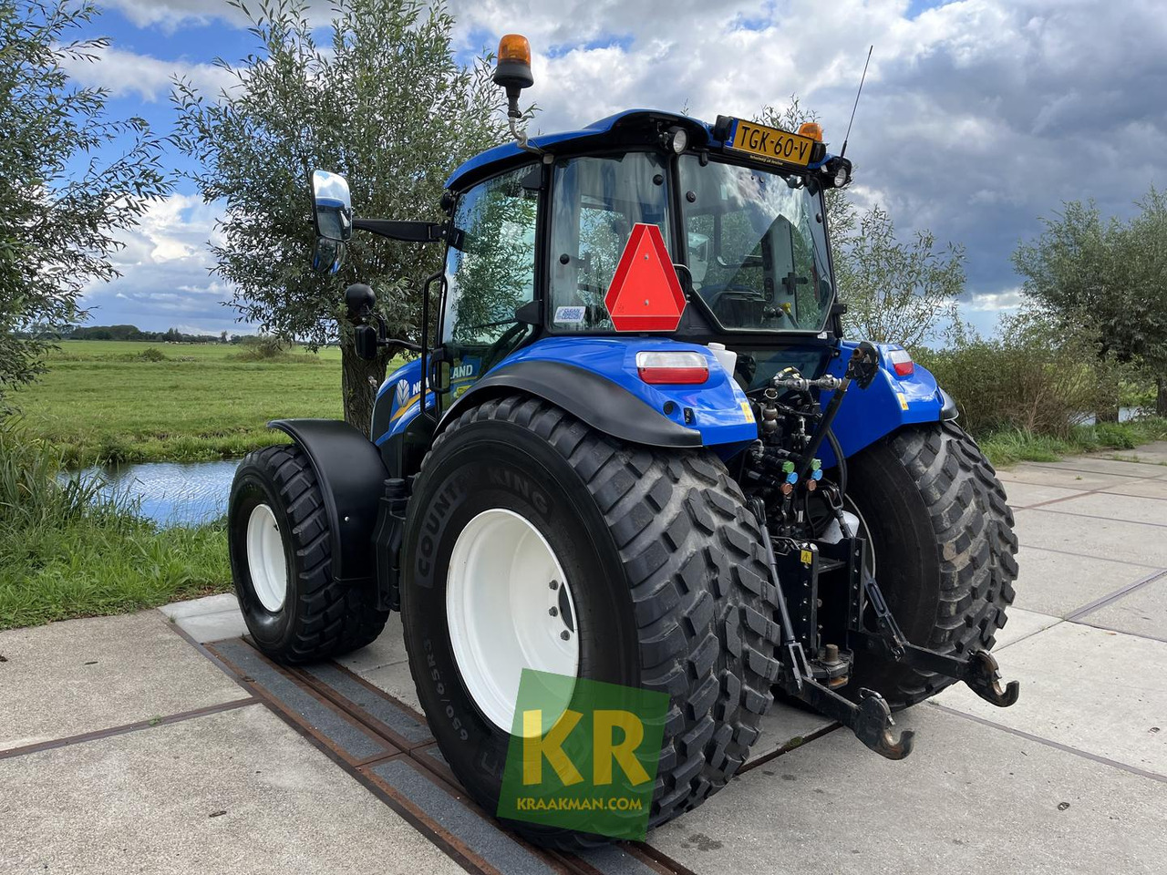 Tracteur agricole New Holland T5.95: photos 8