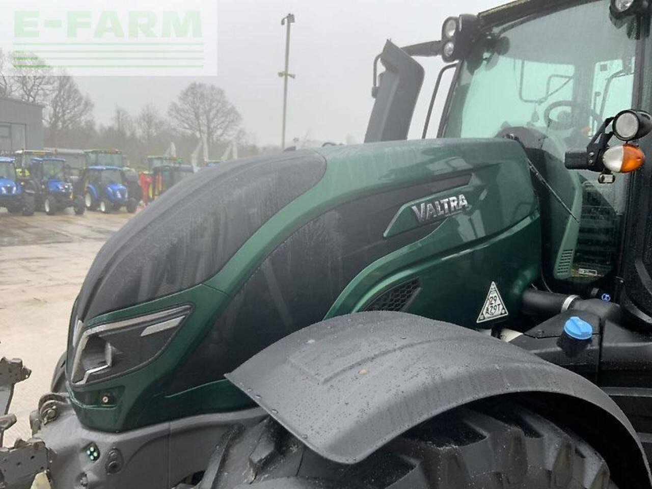 Tracteur agricole Valtra t214 versu unlimited tractor Versu: photos 14