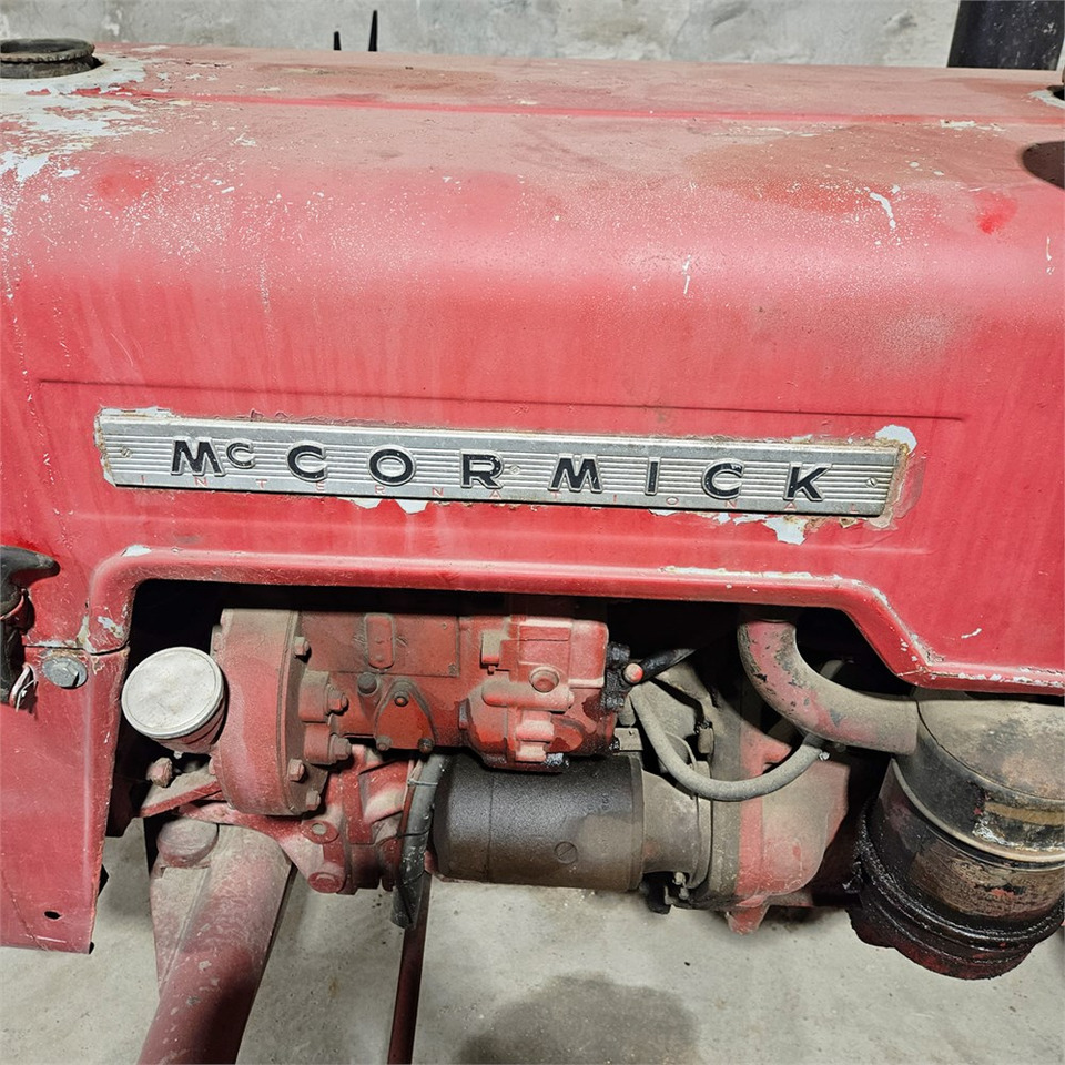 Tracteur agricole McCORMICK D-324 Standard: photos 20