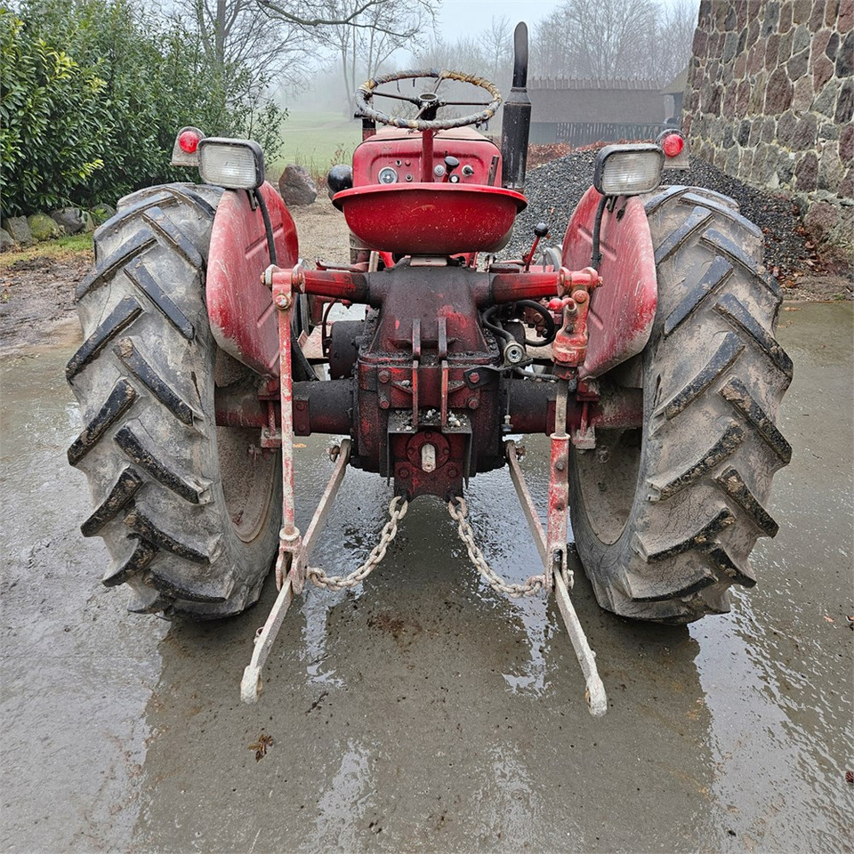 Tracteur agricole McCORMICK D-324 Standard: photos 6