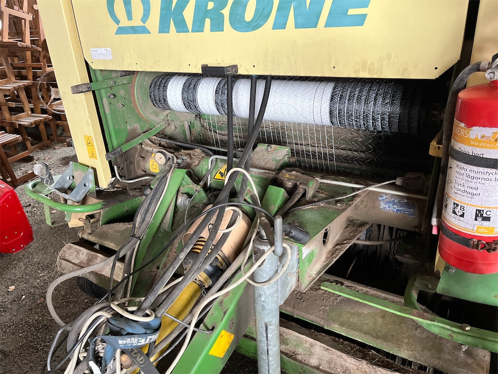 Presse à balles rondes Krone Vario Pack Multicut 1800: photos 9